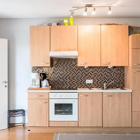 Lakeside Apartments - Adults Only Apartment