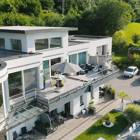 Lakeside - Adults Only Apartman