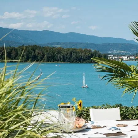 Lakeside Apartments - Adults Only *