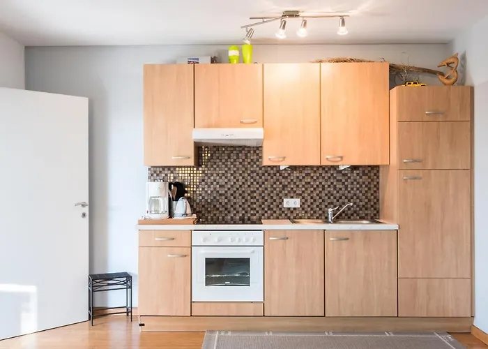 Lakeside - Adults Only Apartament