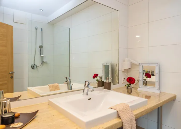 Lakeside - Adults Only Lägenhet *