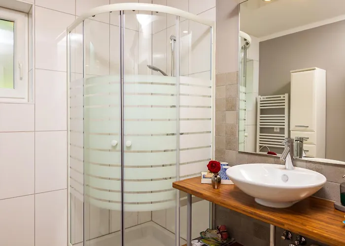 Lakeside - Adults Only Lägenhet Faak am See